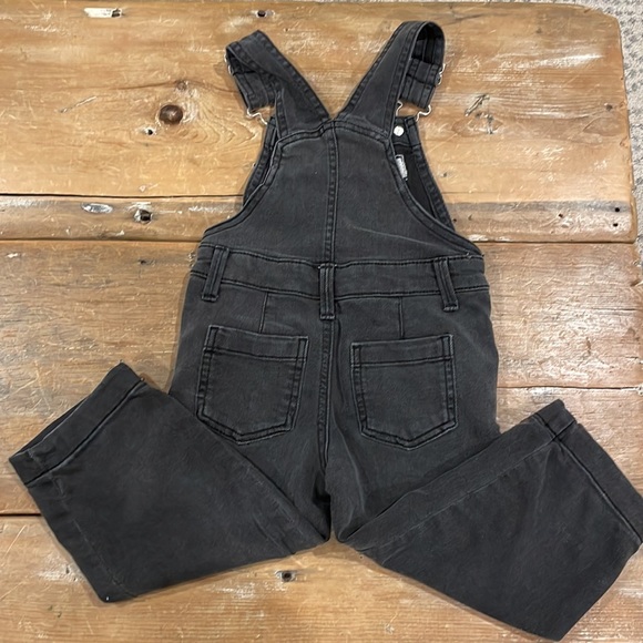 3t Oshkosh bgosh distressed black overalls - Picture 2 of 5